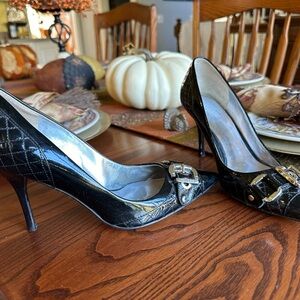 Guess black 3” heels